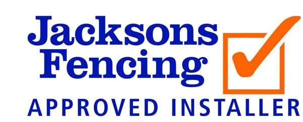 Jacksons Fencing approved installer badge